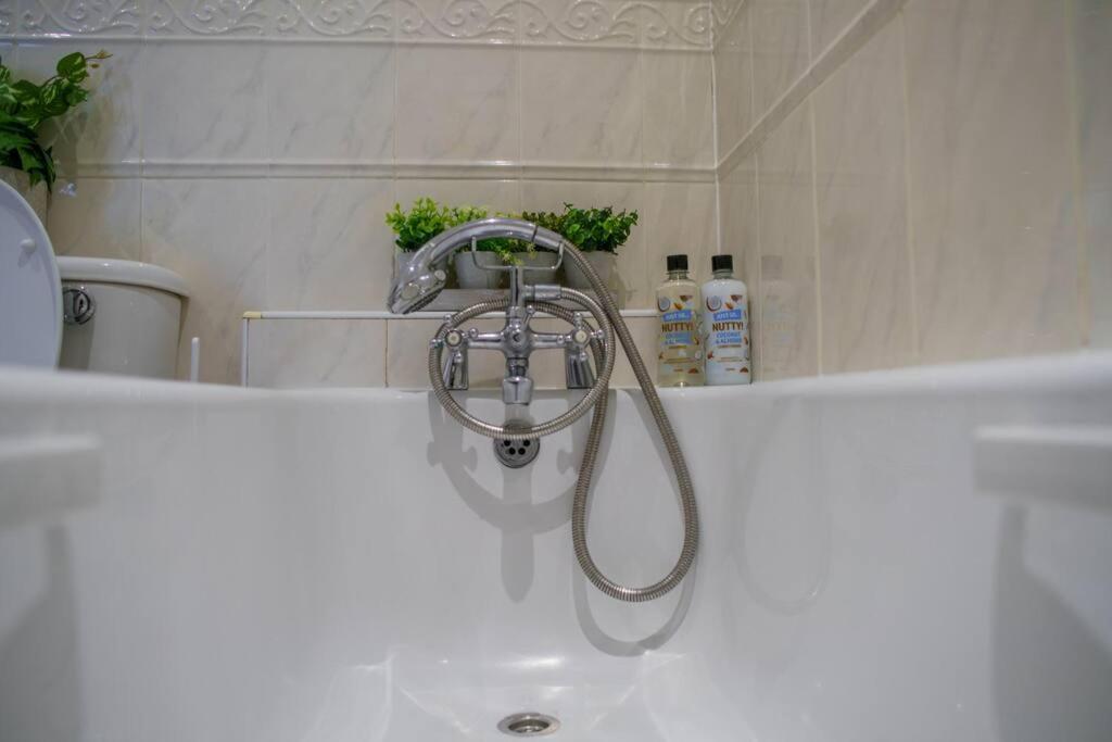 Manchester City Centre Apartment, Skyline View ภายนอก รูปภาพ