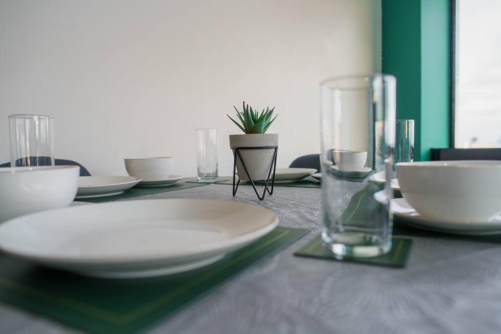 Manchester City Centre Apartment, Skyline View ภายนอก รูปภาพ